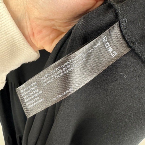Eileen Fisher Sleeveless Tiered Midi Dress Large Black Minimalist Stretch‎ Soft - Picture 4 of 6